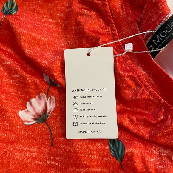 Floral blouse - Picture 3 of 3